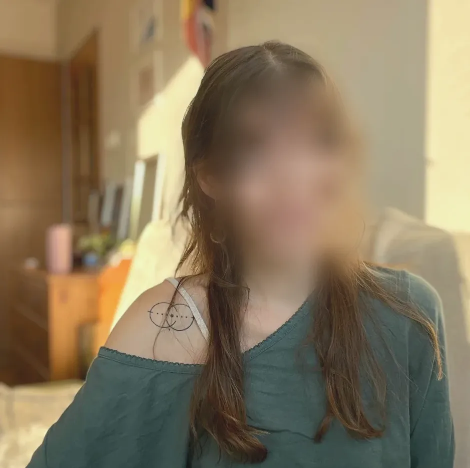 Camilla, 28