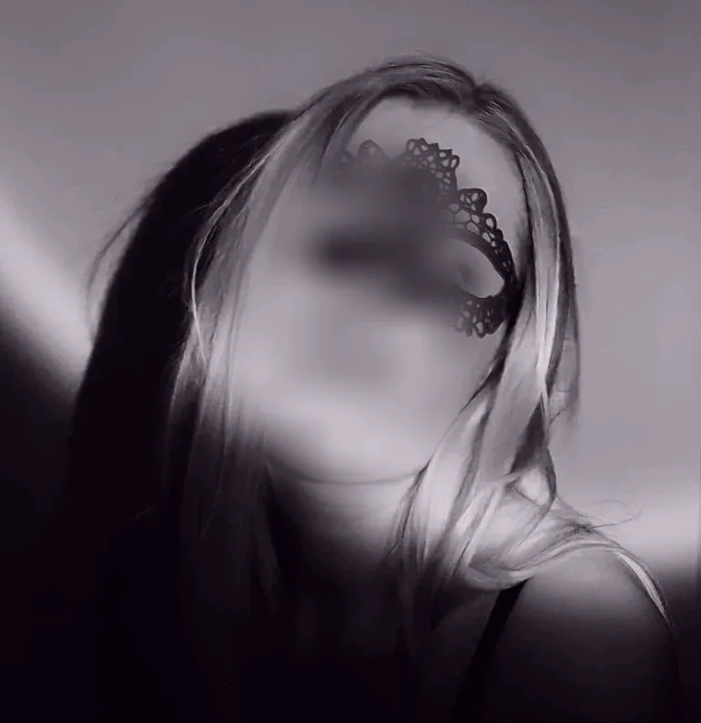 Fatima, 36