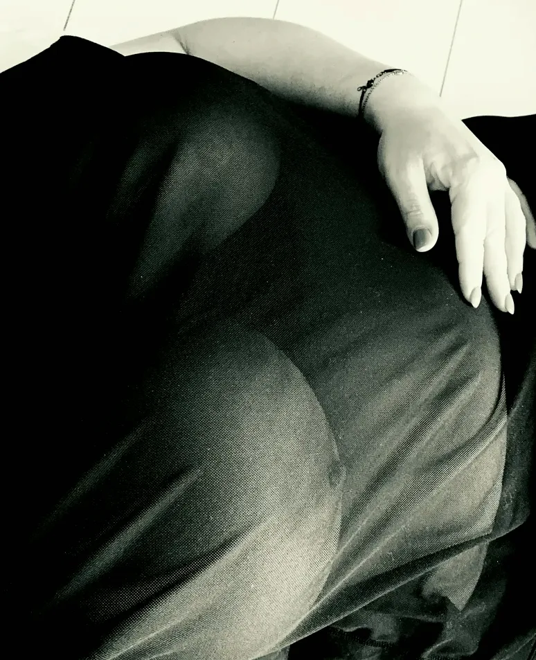 Laura, 36